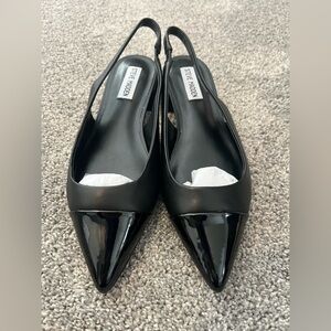 Steve Madden Black Pointed-Toe Slingback Pumps with Patent Cap